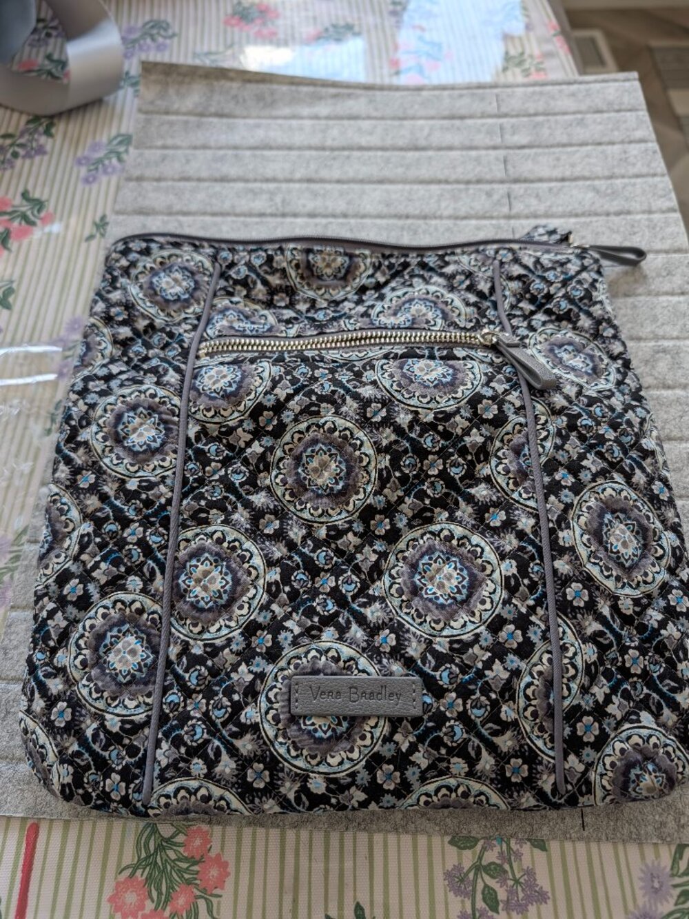 Vera Bradley Cross body Hipster